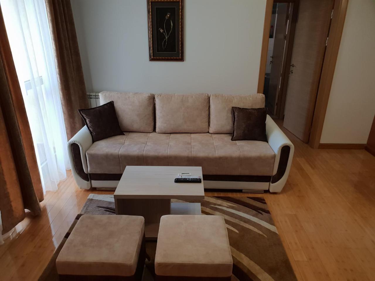 Apartman Kej Free Parking Kraljevo Exterior foto